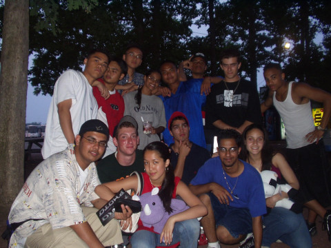 suhaib and ppl at six flagz